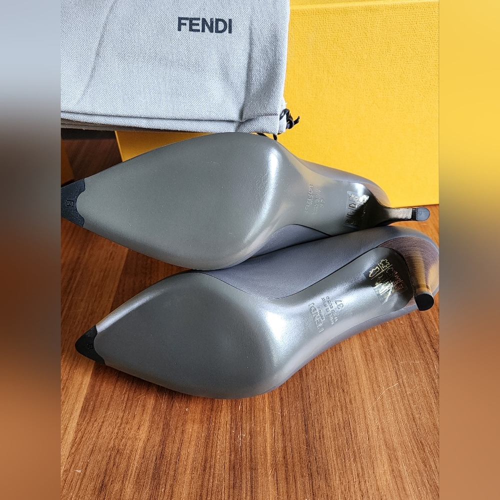 $650 Brand New 100% Auth Fendi Leather Stilleto Shoes Yellow EU 37 US 7 - Picture 7 of 8
